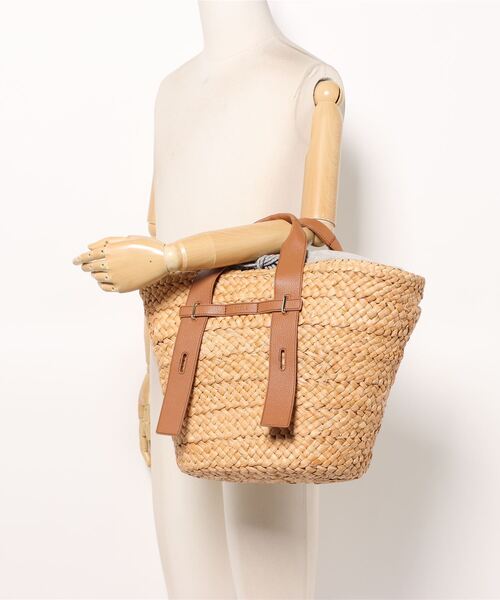 FURLA(フルラ)の「FURLA GIOVE M TOTE(トートバッグ・レディース・ベージュ・ONE SIZE)」の9枚目の写真