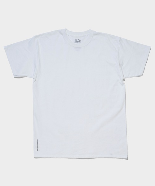 DELUXE(デラックス)の「DELUXE x Fuits of the Loom PACK TEE(Tシャツ/カットソー・メンズ・ホワイト/ブラック・X-LARGE/LARGE/MEDIUM/SMALL)」の3枚目の写真