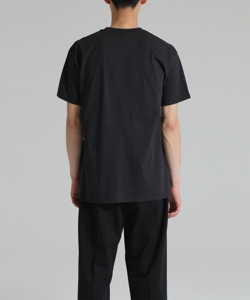 DELUXE(デラックス)の「DELUXE x Fuits of the Loom PACK TEE(Tシャツ/カットソー・メンズ・ホワイト/ブラック・X-LARGE/LARGE/MEDIUM/SMALL)」の16枚目の写真