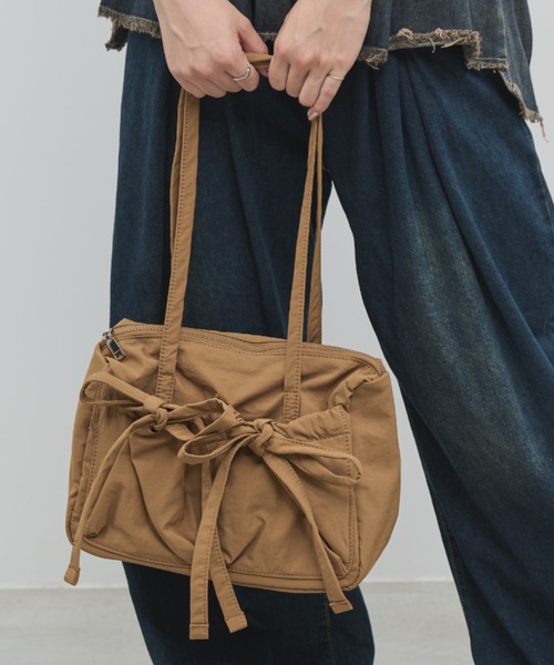 paravion（パラビオン）の「ナイロンリボンバッグ（トートバッグ・レディース・ピンク/ブルー/アイボリー/ブラック/ブラウン・FREE）」の3枚目の写真