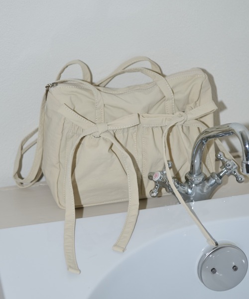 paravion（パラビオン）の「ナイロンリボンバッグ（トートバッグ・レディース・ピンク/ブルー/アイボリー/ブラック/ブラウン・FREE）」の7枚目の写真