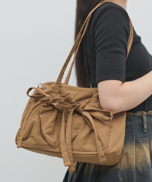 paravion（パラビオン）の「ナイロンリボンバッグ（トートバッグ・レディース・ピンク/ブルー/アイボリー/ブラック/ブラウン・FREE）」の16枚目の写真