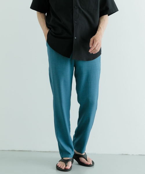 ITEMS URBANRESEARCH（アイテムズ アーバンリサーチ）の「『吸水速乾/イージーケア/UVカット』『セットアップ対応』高機能ツイル ウエストイージー スラックス（その他パンツ・メンズ・ブラック/チャコールグレー/ネイビー/ブルー系その他・MEDIUM/LARGE）」の18枚目の写真