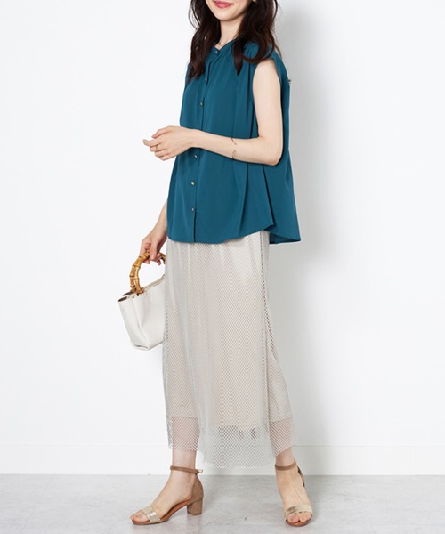 BELLUNA PLUS（ベルーナ）の「ギャザー使いフレンチスリーブブラウス（シャツ/ブラウス・レディース・イエロー/ネイビー/アイボリー/ブルーグリーン・MEDIUM/LARGE/X-LARGE）」の19枚目の写真