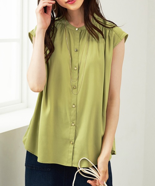 BELLUNA PLUS（ベルーナ）の「ギャザー使いフレンチスリーブブラウス（シャツ/ブラウス・レディース・イエロー/ネイビー/アイボリー/ブルーグリーン・MEDIUM/LARGE/X-LARGE）」の12枚目の写真