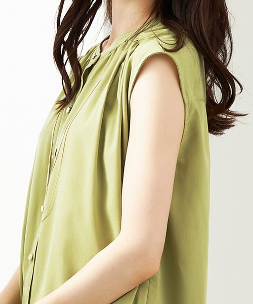 BELLUNA PLUS（ベルーナ）の「ギャザー使いフレンチスリーブブラウス（シャツ/ブラウス・レディース・イエロー/ネイビー/アイボリー/ブルーグリーン・MEDIUM/LARGE/X-LARGE）」の10枚目の写真