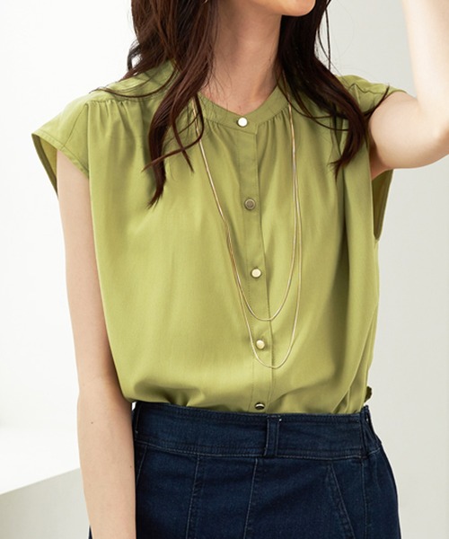 BELLUNA PLUS（ベルーナ）の「ギャザー使いフレンチスリーブブラウス（シャツ/ブラウス・レディース・イエロー/ネイビー/アイボリー/ブルーグリーン・MEDIUM/LARGE/X-LARGE）」の15枚目の写真