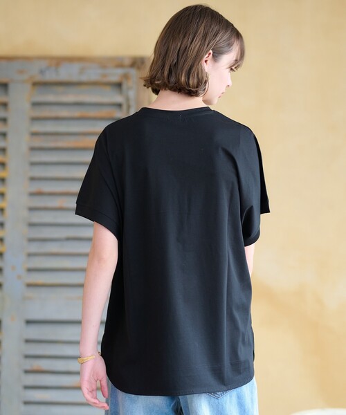 DRESSTERIOR(ドレステリア)の「◆SANTORINI箔ロゴTシャツ(Tシャツ/カットソー・レディース・オフホワイト/ブラック/ダークブラウン/ネイビー系5/グリーン系その他6・36/38)」の12枚目の写真