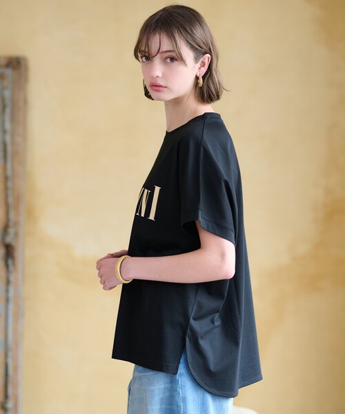DRESSTERIOR(ドレステリア)の「◆SANTORINI箔ロゴTシャツ(Tシャツ/カットソー・レディース・オフホワイト/ブラック/ダークブラウン/ネイビー系5/グリーン系その他6・36/38)」の13枚目の写真