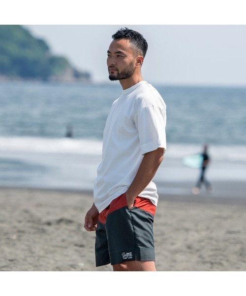 Sunny Smith(サニースミス)の「【サニースミス/sunnysmith】ヘビーオンスCool Smith Wappen @Sleeve SS Tee(CP)(Tシャツ/カットソー・メンズ・ネイビー/オフホワイト/チャコール・M/L)」の4枚目の写真