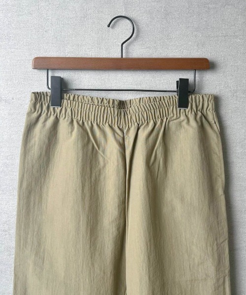 INNOCENT(イノセント)の「【T2】【OTL apparel】2331-UNISEX NYLON TRACK PANTS(その他パンツ・メンズ・ベージュ/ブラック/カーキ/オリーブ/シルバー・MEDIUM)」の11枚目の写真