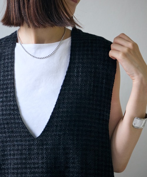 TRIANGLE PALETTE(トライアングルパレット)の「ツイードVネックベスト(ベスト・レディース・アイボリー/ブラック・FREE)」の4枚目の写真