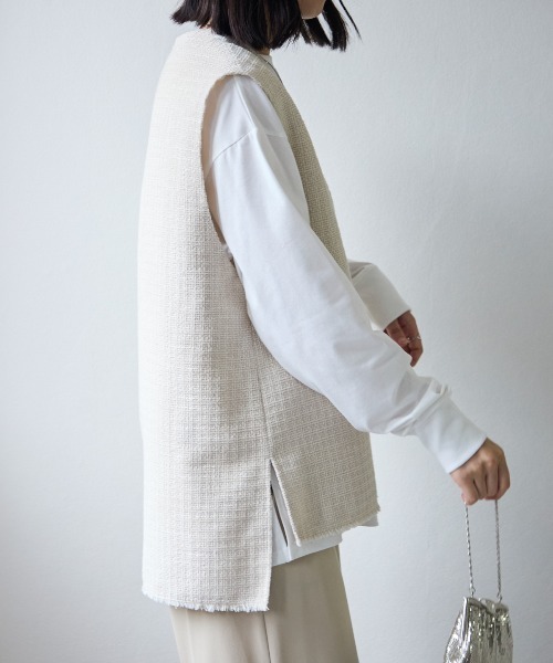 TRIANGLE PALETTE(トライアングルパレット)の「ツイードVネックベスト(ベスト・レディース・アイボリー/ブラック・FREE)」の7枚目の写真