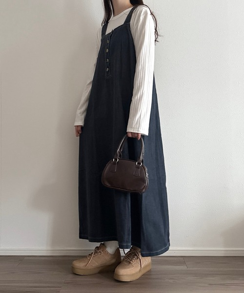 Cham.(チャム)の「デニムジャンパースカート(ワンピース・レディース・ブルー・F)」の6枚目の写真