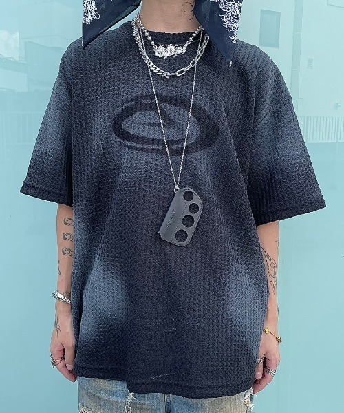 XU(エックスユー)の「ストリートファッション XU エックスユー washing waffle tee ウォッシングワッフルTシャツ ロゴTシャツ 半袖トップス 半袖Tシャツ オーバーサイズ 韓国ファッション 韓国ストリート(Tシャツ/カットソー・メンズ・ホワイト/ブラック/グレー・ONE SIZE)」の6枚目の写真