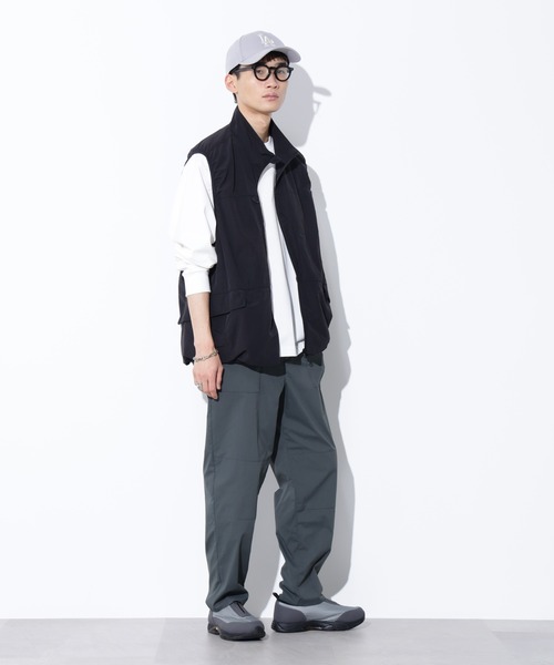 Apo(s)ture(アポスチャー)の「JOHAN-004/多機能タイプライターテーパードパンツ(その他パンツ・メンズ・カーキ/ブラック/チャコール/ベージュ・S/M/L/XL/XS)」の8枚目の写真