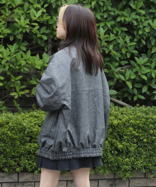 HALEY PESCA（ヘーリーペスカ）の「HALEY PESCA/合成皮革　 オーバーサイズ　BIGブルゾン（ブルゾン・レディース・チャコールグレー/ブラック/ブラウン・MEDIUM）」の16枚目の写真