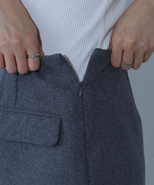 COLONY 2139（コロニートゥーワンスリーナイン）の「フラップミニスカート（スカート・レディース・グレー/ブラック/ベージュ・SMALL/MEDIUM）」の12枚目の写真