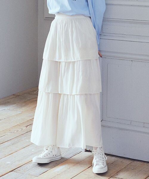 earth music&ecology（アースミュージックアンドエコロジー）の「ティアードスカート（スカート・レディース・ブルー/ブラック/アイボリー・FREE）」の2枚目の写真