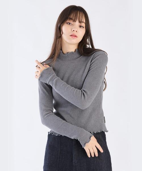 To b. by agnes b.(トゥービーバイアニエスベー)の「WW65 TS ウォームジャージリブタートル(ニット/セーター・レディース・グレー・40/38)」の2枚目の写真
