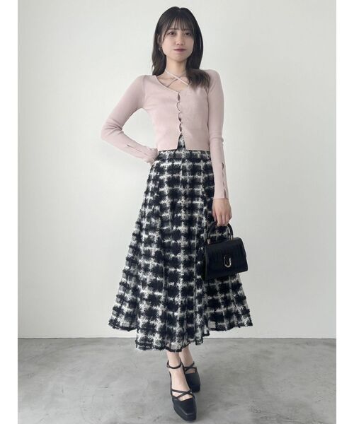 dazzlin(ダズリン)の「カーデタイトレイヤードリボントップス(ニット/セーター・レディース・アイボリー/オレンジ/ピンク/チャコールグレー/ブラック・FREE)」の18枚目の写真