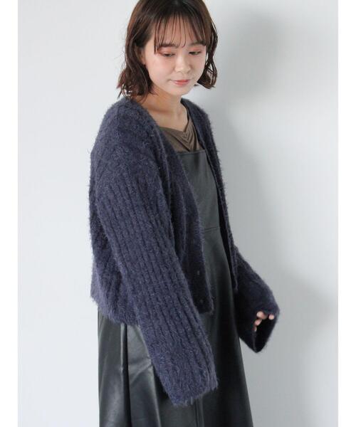 ehka sopo（エヘカソポ）の「プレート付Vネックカーディガン（カーディガン/ボレロ・レディース・ピンク/キナリ/ネイビー・F）」の5枚目の写真