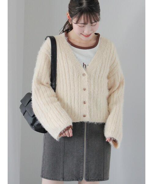 ehka sopo（エヘカソポ）の「プレート付Vネックカーディガン（カーディガン/ボレロ・レディース・ピンク/キナリ/ネイビー・F）」の11枚目の写真