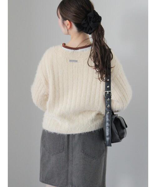 ehka sopo（エヘカソポ）の「プレート付Vネックカーディガン（カーディガン/ボレロ・レディース・ピンク/キナリ/ネイビー・F）」の13枚目の写真