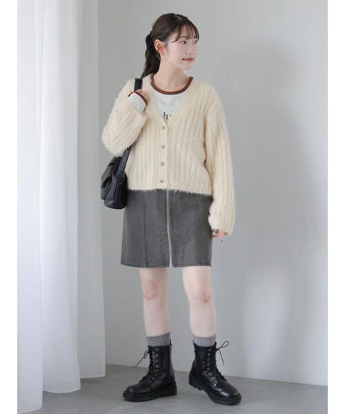 ehka sopo（エヘカソポ）の「プレート付Vネックカーディガン（カーディガン/ボレロ・レディース・ピンク/キナリ/ネイビー・F）」の15枚目の写真