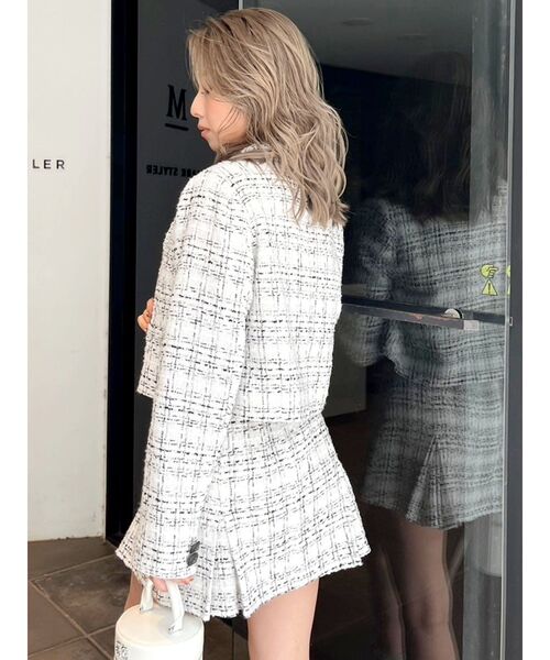 GYDA(ジェイダ)の「TWEEDタックプリーツスカートライクショートパンツ【SETUP着用可】(スカート・レディース・オフホワイト/ブラック・FREE)」の8枚目の写真