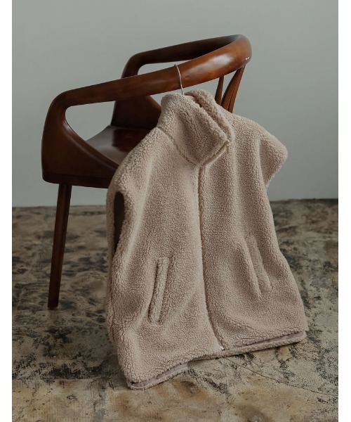 2024-25 WINTER COLLECTION]スタンドカラーボアベスト（ダウンベスト