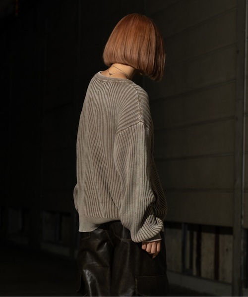 sedacle(セダクル)の「ピグメントルーズリブニット(ニット/セーター・メンズ・ベージュ/カーキ/ネイビー・LARGE/MEDIUM/SMALL)」の8枚目の写真