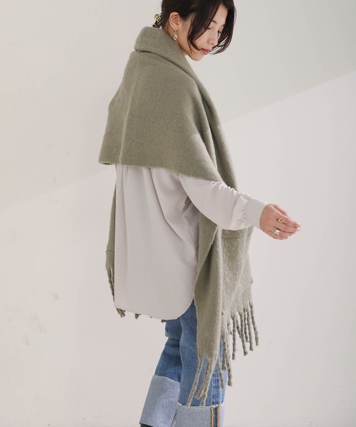 Bou Jeloud（ブージュルード）の「ポケット付きケープ風ポンチョカーデ（カーディガン/ボレロ・レディース・ブラック/ライトカーキ/ベージュ・FREE）」の9枚目の写真