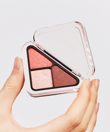 CLIO（クリオ）の「クリオ　エッセンシャル　シャドウ タップ（アイシャドウ）」