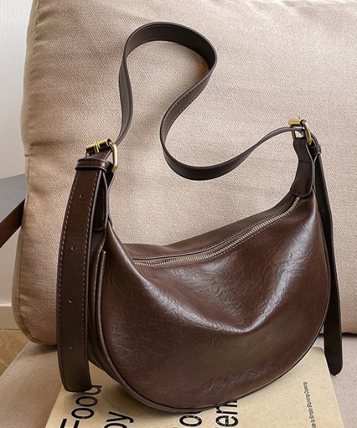 Teem Store（チームストア）の「ハーフムーンワンハンドルショルダーバッグ（ショルダーバッグ・レディース・ブラック/ブラウン/キャメル・F）」の14枚目の写真