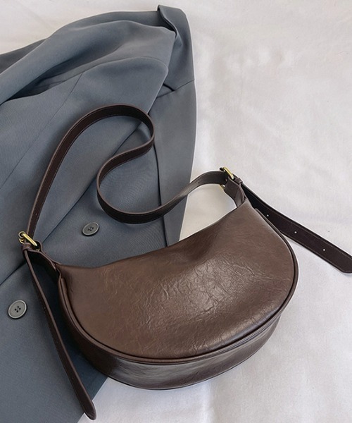 Teem Store（チームストア）の「ハーフムーンワンハンドルショルダーバッグ（ショルダーバッグ・レディース・ブラック/ブラウン/キャメル・F）」の15枚目の写真