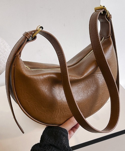 Teem Store（チームストア）の「ハーフムーンワンハンドルショルダーバッグ（ショルダーバッグ・レディース・ブラック/ブラウン/キャメル・F）」の19枚目の写真