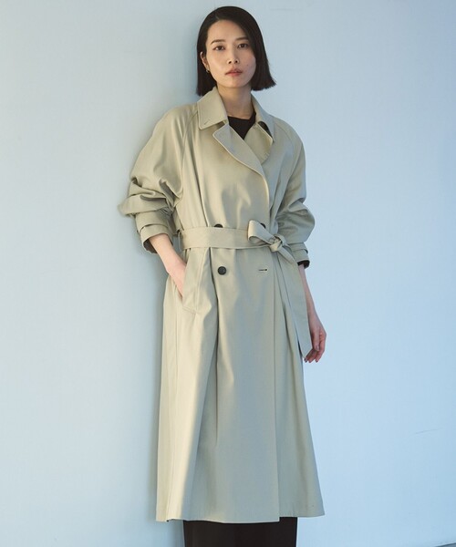 UNFILO(アンフィーロ)の「ロングトレンチコート(トレンチコート・レディース・黄土色系/ベージュ系・SMALL/MEDIUM/LARGE)」の2枚目の写真