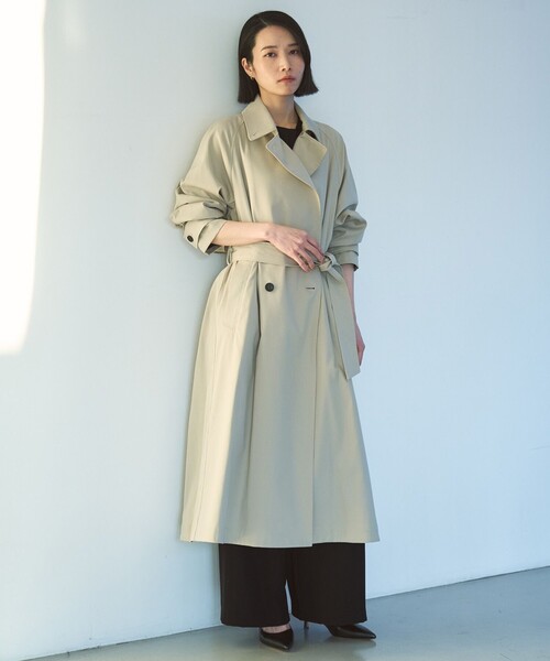 UNFILO(アンフィーロ)の「ロングトレンチコート(トレンチコート・レディース・黄土色系/ベージュ系・SMALL/MEDIUM/LARGE)」の3枚目の写真