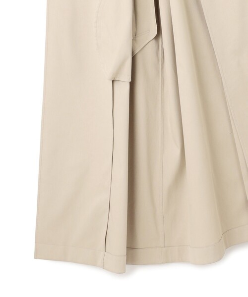 UNFILO(アンフィーロ)の「ロングトレンチコート(トレンチコート・レディース・黄土色系/ベージュ系・SMALL/MEDIUM/LARGE)」の19枚目の写真