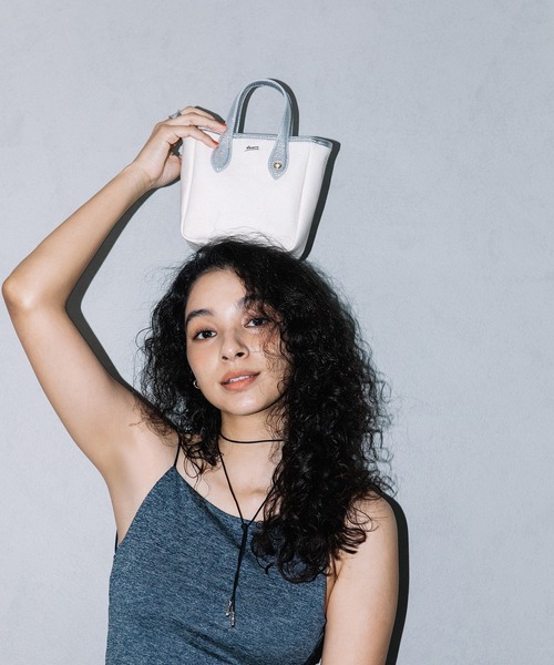 Beau're（ヴュレ）の「BEAURE ヴュレ キャンバス コーティング 2WAY ミニ トート（トートバッグ・レディース・ライラック/ライトブルー/ブラック/グレー/シルバー/オレンジ・FREE）」の18枚目の写真