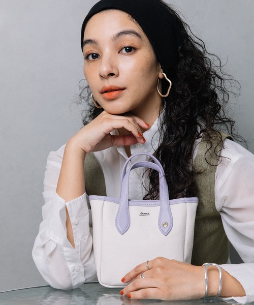 Beau're（ヴュレ）の「BEAURE ヴュレ キャンバス コーティング 2WAY ミニ トート（トートバッグ・レディース・ライラック/ライトブルー/ブラック/グレー/シルバー/オレンジ・FREE）」の22枚目の写真