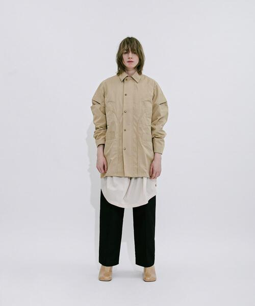 LAATO（ラート）の「slit jacket（その他アウター・レディース・ライトブラウン/ナチュラル・FREE）」の4枚目の写真