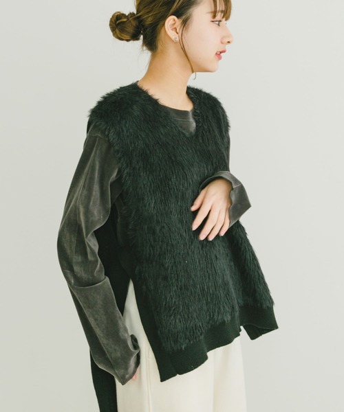 ITEMS URBANRESEARCH(アイテムズ アーバンリサーチ)の「フロントシャギーベスト(ベスト・レディース・ベージュ/ブラック/ライトベージュ・FREE)」の1枚目の写真