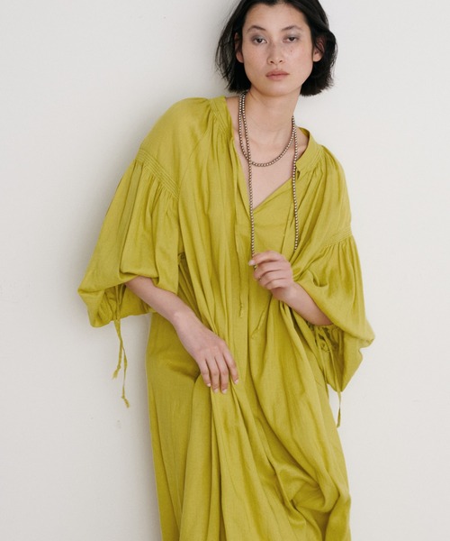 LARUTA(ラルータ)の「【LARUTA】ボリュームスリーブ大人のたっぷりギャザーワンピース(ワンピース・レディース・ブラウン/その他1/ブラック/イエロー・LARGE/MEDIUM)」の12枚目の写真