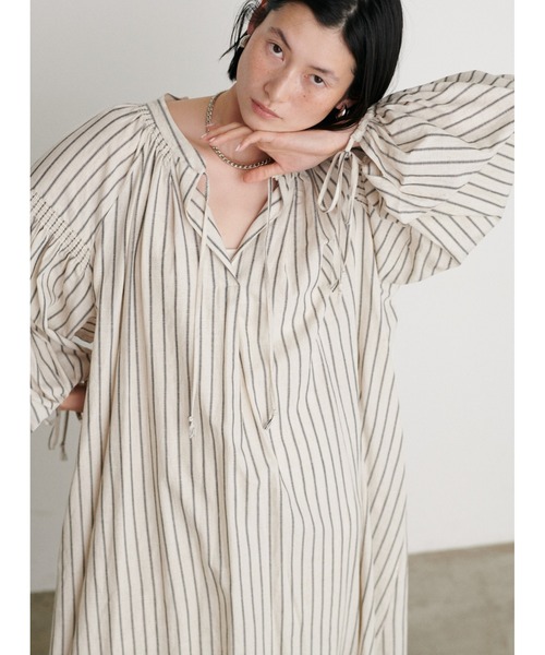 LARUTA(ラルータ)の「【LARUTA】ボリュームスリーブ大人のたっぷりギャザーワンピース(ワンピース・レディース・ブラウン/その他1/ブラック/イエロー・LARGE/MEDIUM)」の21枚目の写真