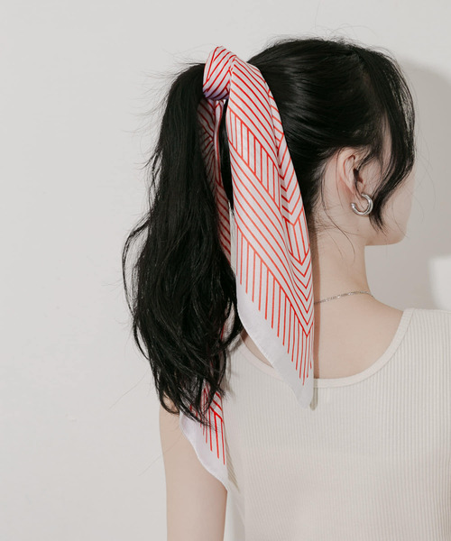 SMELLY（スメリー）の「アソートパターンスカーフ（バンダナ/スカーフ・レディース・ブラック/オレンジ/イエロー/ブルー/ブラウン/グリーン/ブルー系その他/イエロー系その他/ドット/ミント/レッド/ブラック系その他/グレー系その他・-）」の18枚目の写真