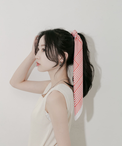 SMELLY（スメリー）の「アソートパターンスカーフ（バンダナ/スカーフ・レディース・ブラック/オレンジ/イエロー/ブルー/ブラウン/グリーン/ブルー系その他/イエロー系その他/ドット/ミント/レッド/ブラック系その他/グレー系その他・-）」の19枚目の写真