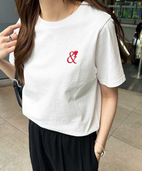 GeeRA（ジーラ）の「【S-XLサイズ展開】夏コーデのマストアイテム！綿100％ハート刺繍ワンポイントＴシャツ（Tシャツ/カットソー・レディース・チャコール/ブラック×シルバー/ホワイト×レッド/ホワイト×ブラック・LARGE/X-LARGE/MEDIUM/SMALL）」の19枚目の写真