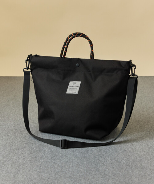 KiU(キウ)の「KiU×FREAK'S STORE/キウ×フリークスストア 別注 2WAY 600D TOTE BAG 600D トートバッグ(トートバッグ・メンズ・レオパード/ベージュ/ブラック・ONE SIZE)」の5枚目の写真